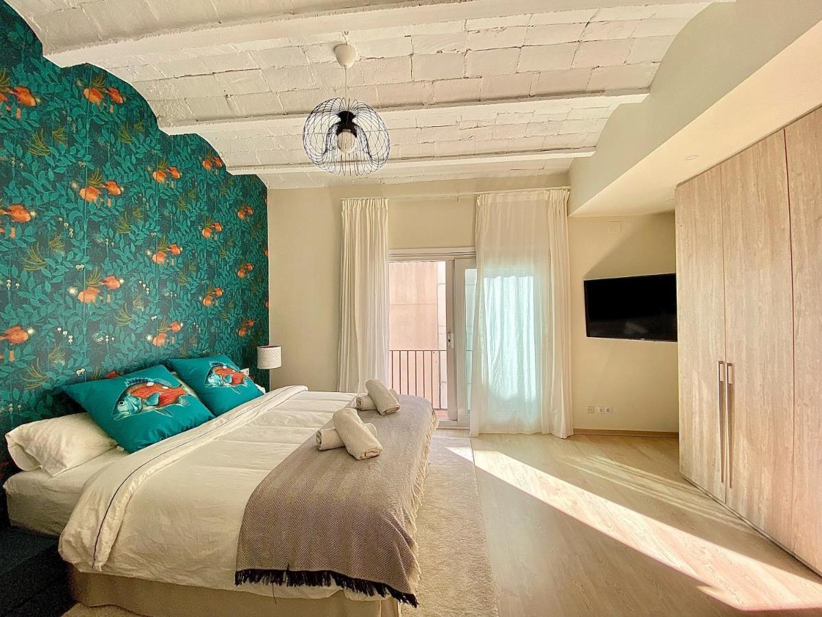 Abbott Apartment - 1 Min From The Beach - 100M2 - Sleeps 8 Sitges Esterno foto